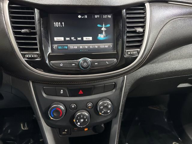 Used 2017 Chevrolet Trax LS w/ Fleet Convenience Package FWD image 17
