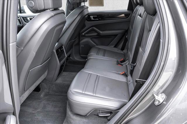 Used 2019 Porsche Cayenne S AWD/4WD image 22