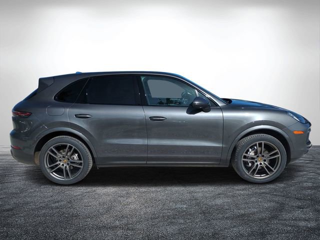 Used 2020 Porsche Cayenne image 2