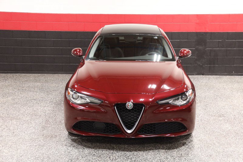 Used 2017 Alfa Romeo Giulia w/ Cold Weather Package RWD image 12