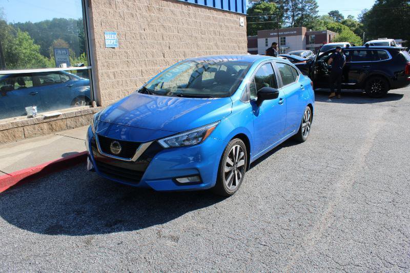 Used 2020 Nissan Versa SR image 3
