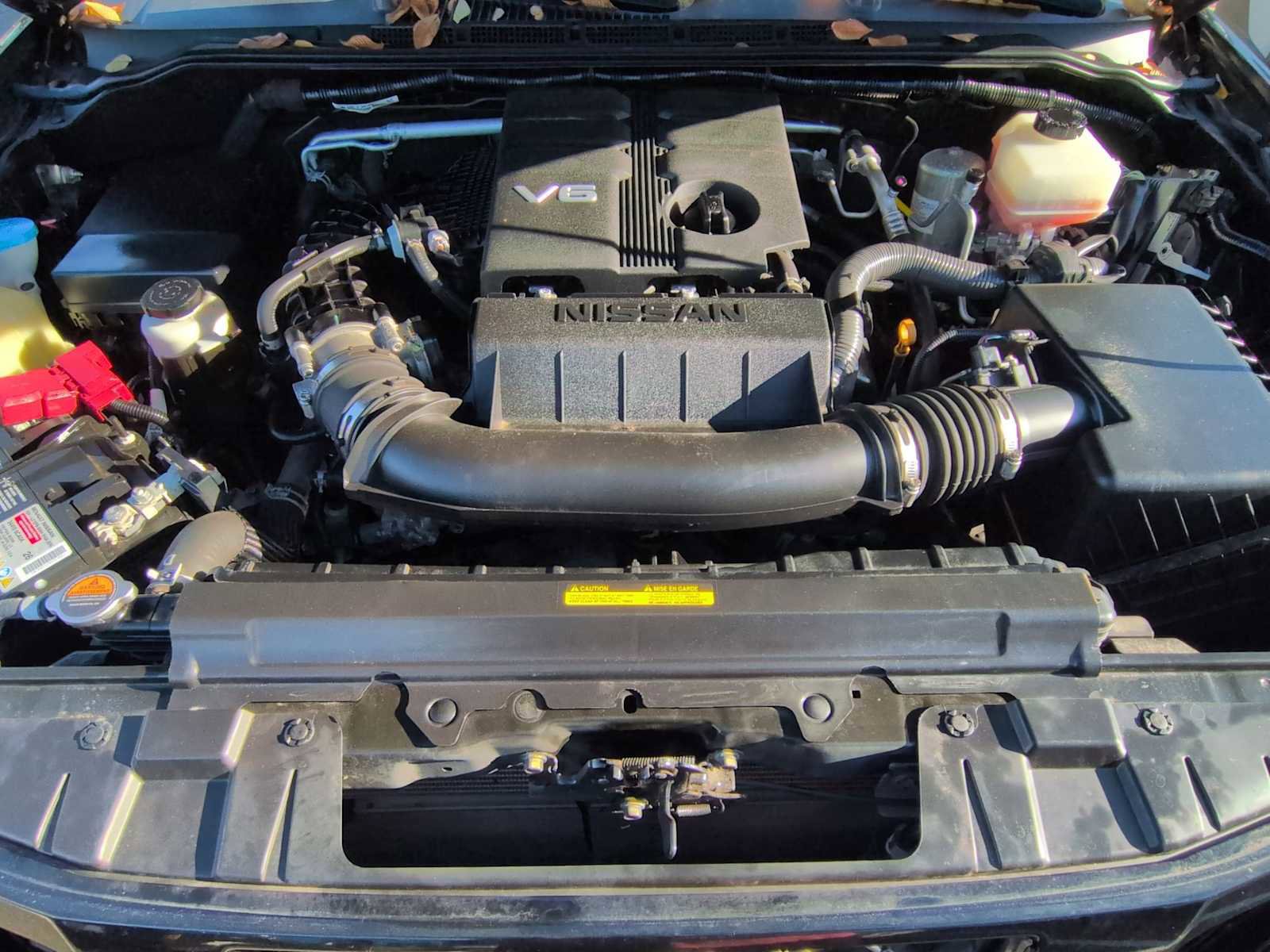 Used 2021 Nissan Frontier SV w/ Midnight Edition Floor Mats image 15