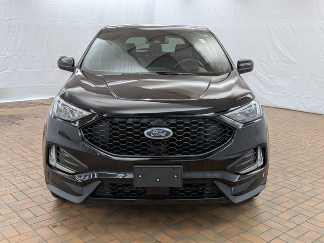 Used 2024 Ford Edge ST-Line w/ Class II Trailer Tow Package AWD/4WD image 2