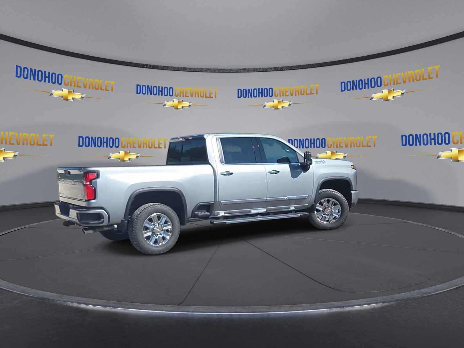 New 2026 Chevrolet Silverado 2500 High Country w/ Z71 Off-Road Package AWD/4WD image 7