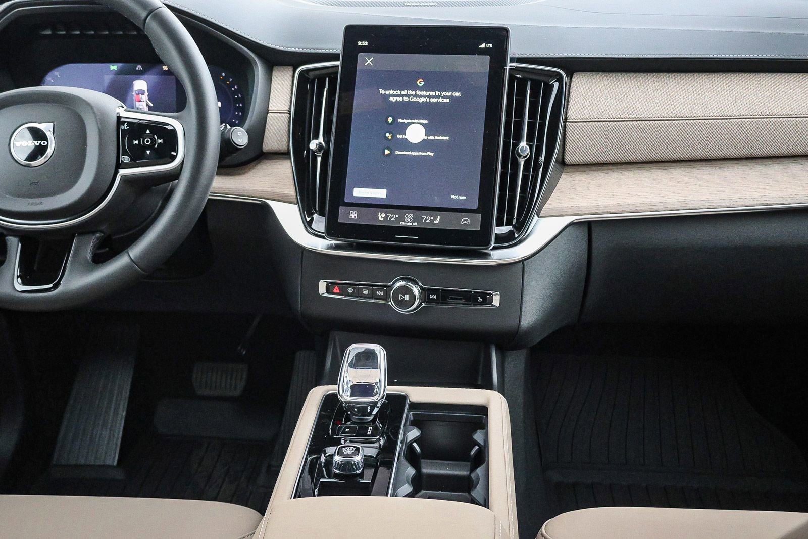 New 2026 Volvo XC90 B5 Plus w/ Protection Package image 21