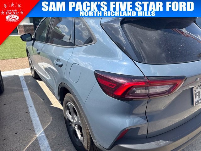Used 2025 Ford Escape ST-Line w/ Tech Pack #1 FWD image 6