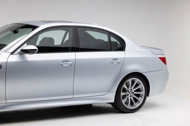 Used 2006 BMW M5 image 33