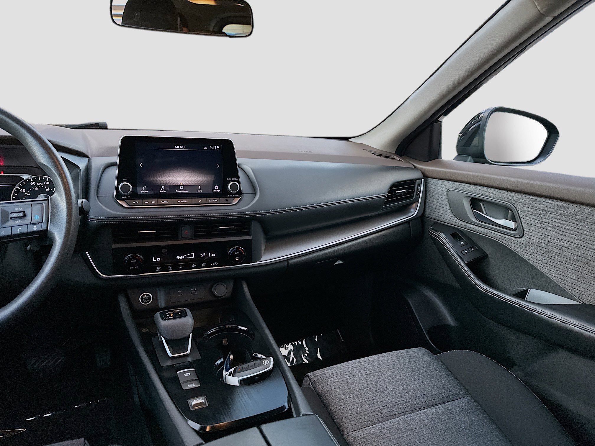 Used 2023 Nissan Rogue SV image 21