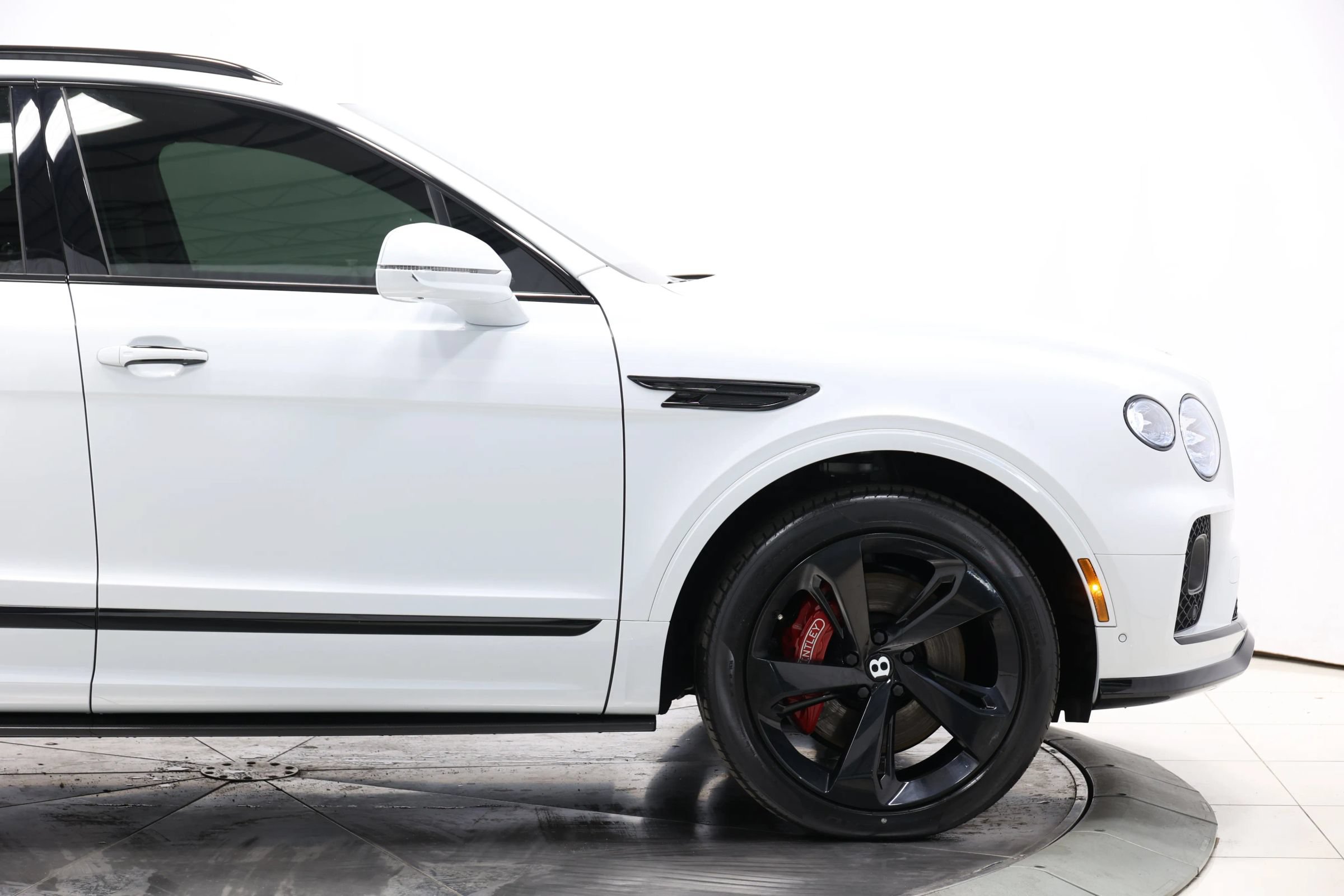 Used 2021 Bentley Bentayga w/ First Edition Specification AWD/4WD image 79
