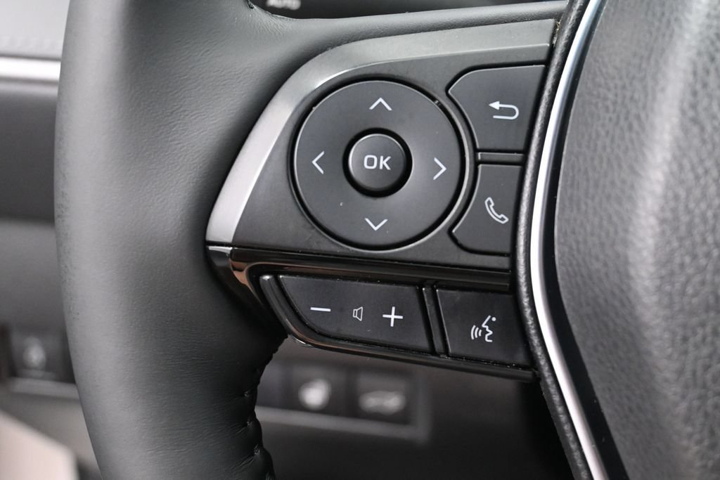 Certified 2021 Toyota Venza Limited w/ Advanced Technology Package AWD/4WD image 17