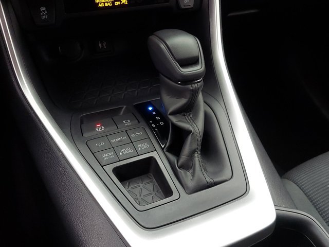 Used 2019 Toyota RAV4 LE w/ All Weather Liner Package AWD/4WD image 19