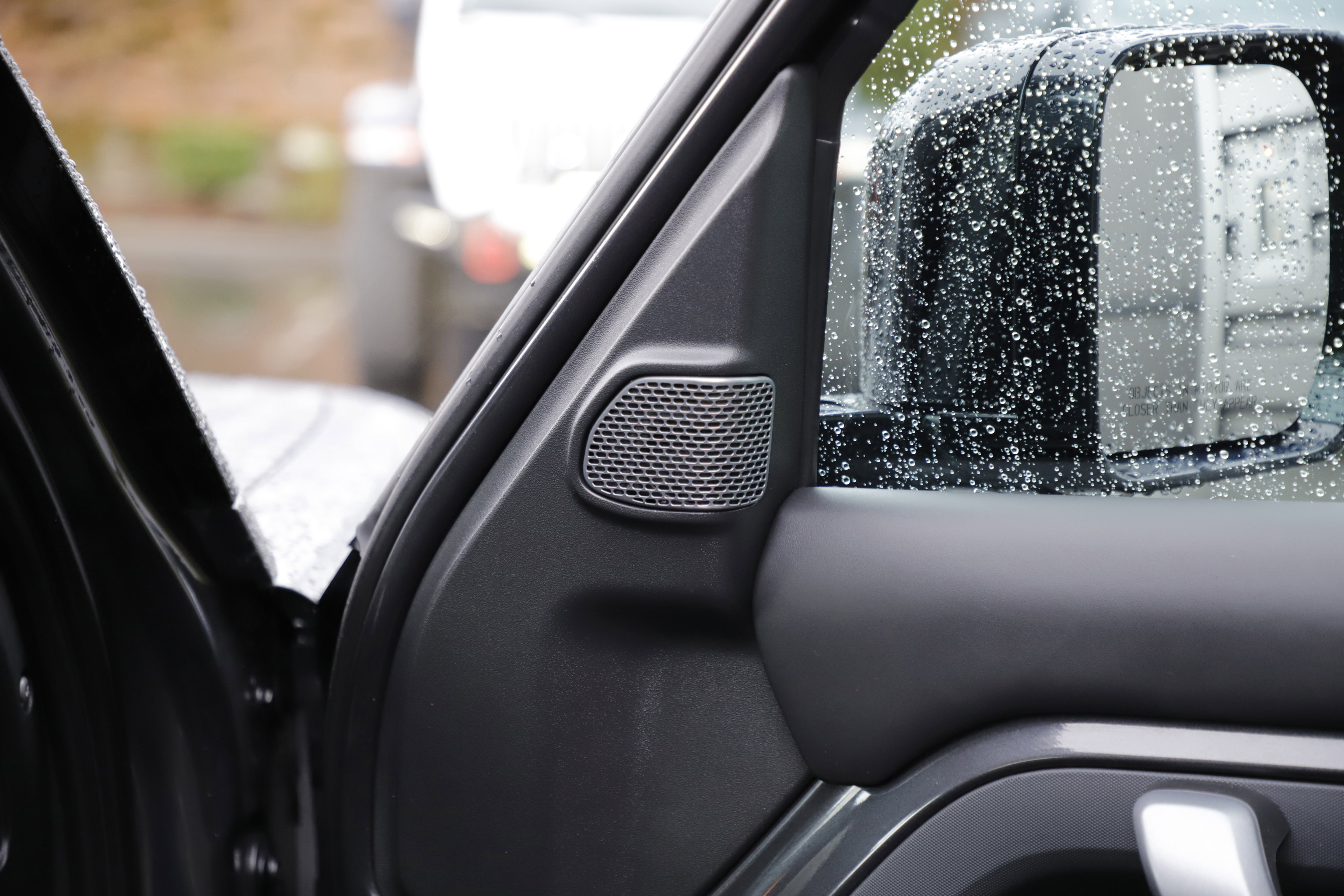 Used 2023 Land Rover Defender 90 Carpathian Edition image 12