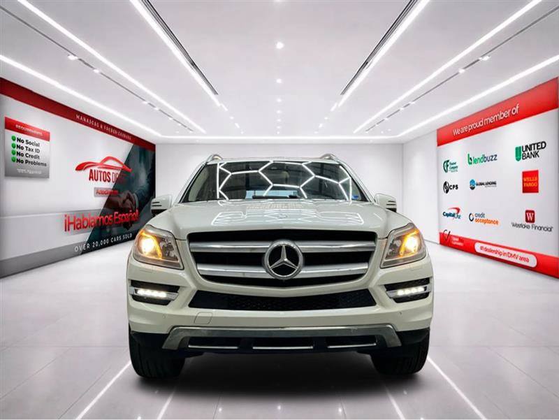 Used 2015 Mercedes-Benz GL 450 4MATIC w/ Appearance Package image 3