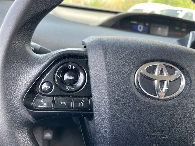 Used 2022 Toyota Prius LE image 11