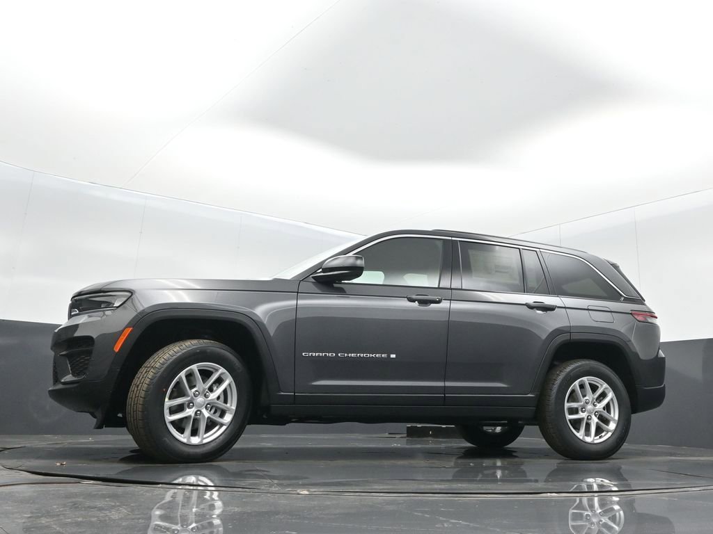 New 2026 Jeep Grand Cherokee Laredo image 25