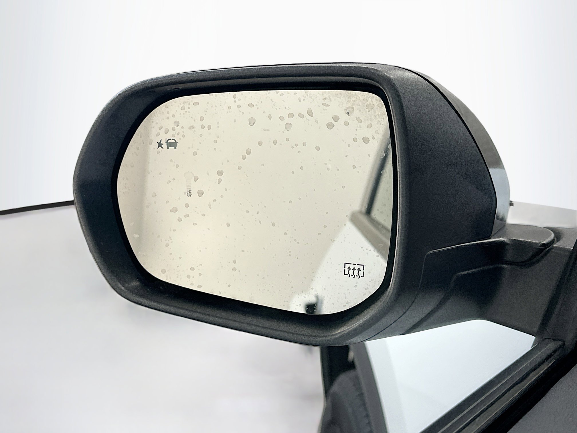 Used 2025 Chevrolet Traverse LT image 16