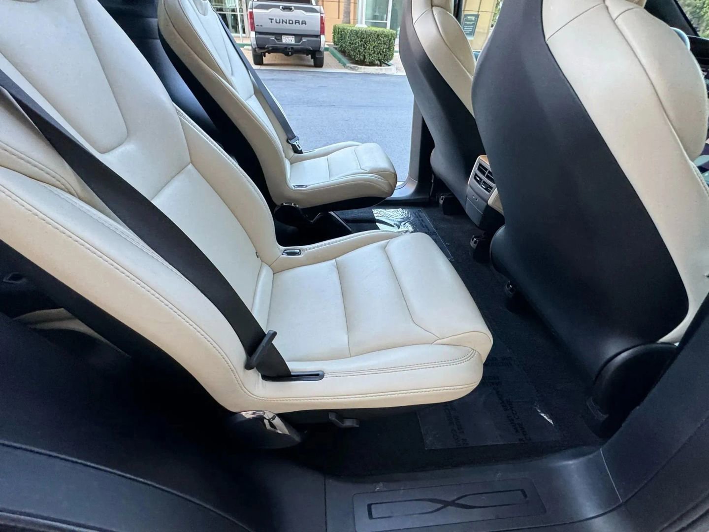 Used 2018 Tesla Model X 100D AWD/4WD image 29