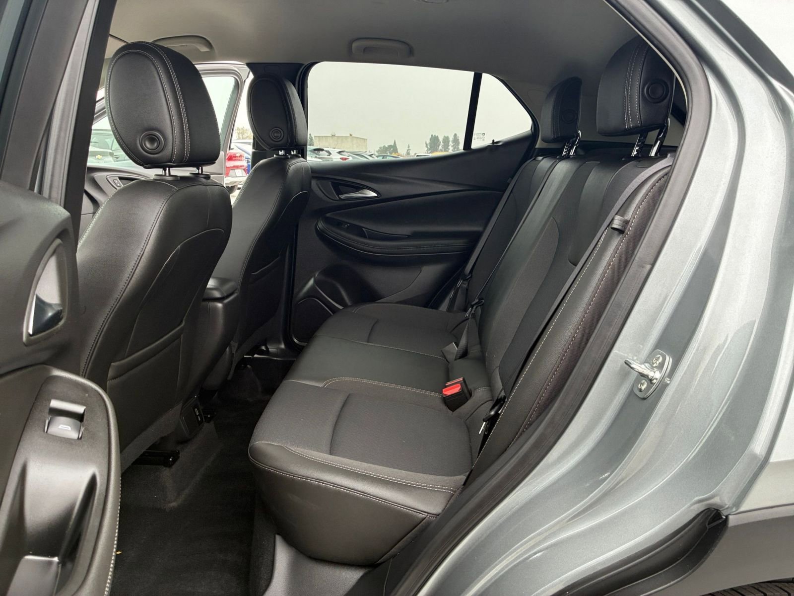 Used 2025 Buick Encore GX Preferred image 23