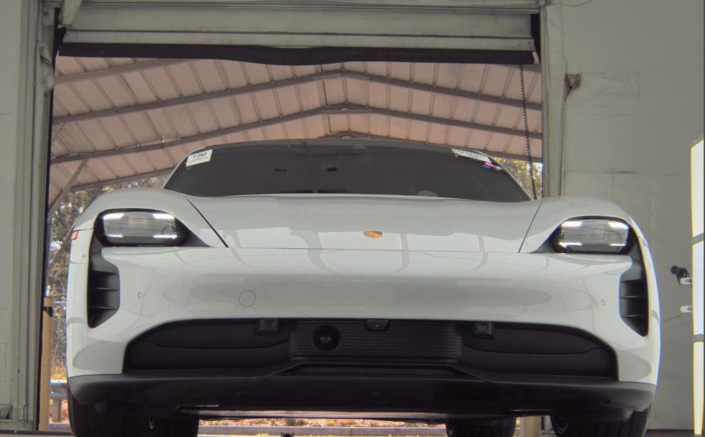 Used 2024 Porsche Taycan GTS image 3