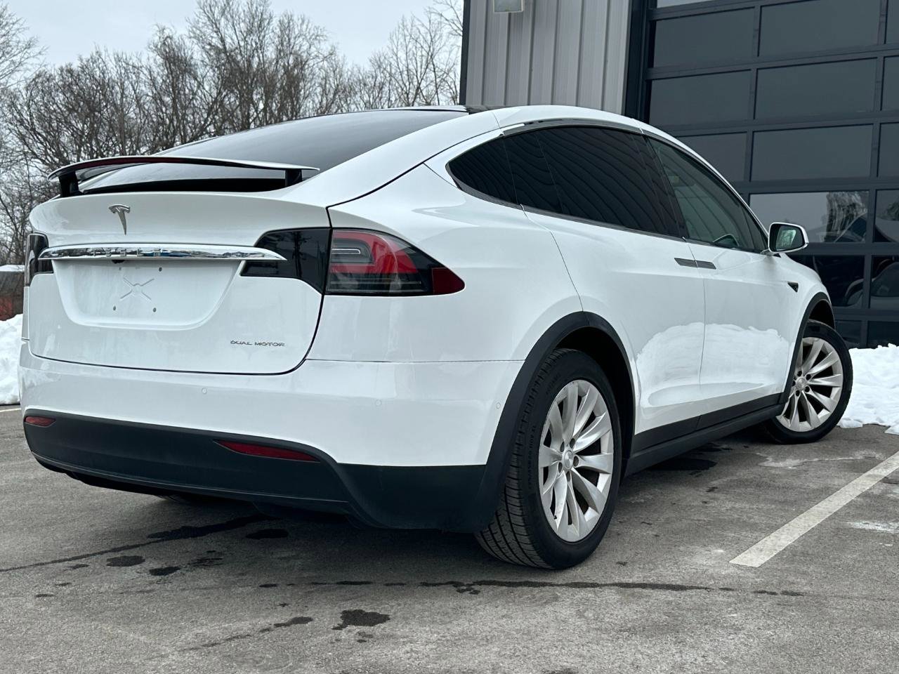 Used 2019 Tesla Model X 75D image 4