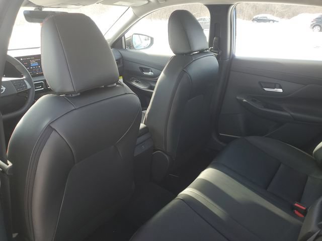 New 2026 Nissan Sentra SR w/ SR Premium Package FWD image 31