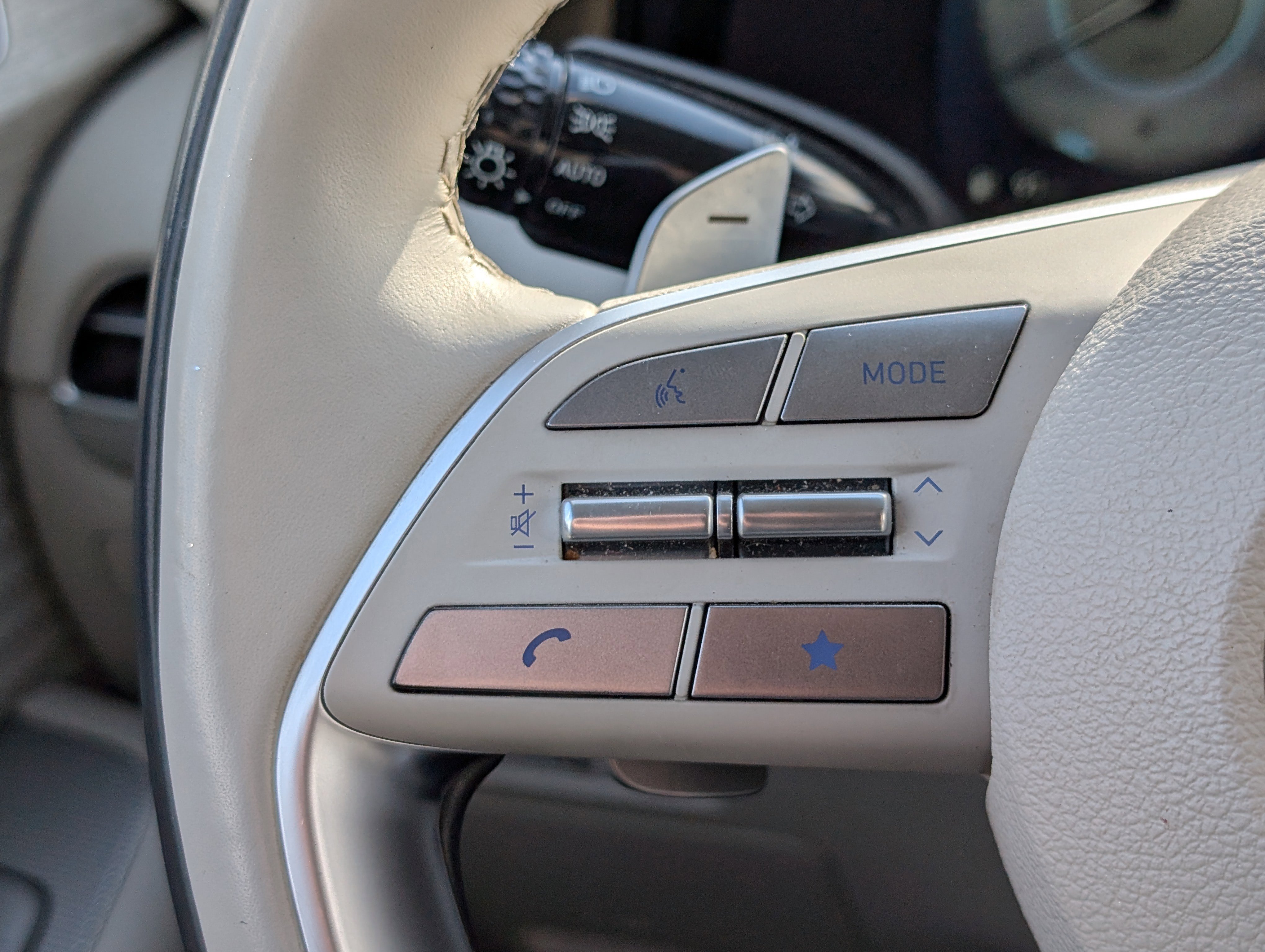 Used 2024 Hyundai Palisade Calligraphy image 25