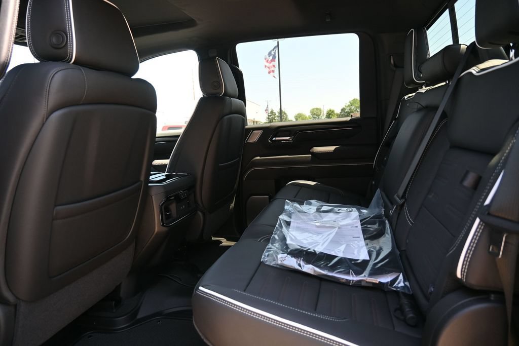 New 2026 GMC Sierra 2500 AT4X AWD/4WD image 13