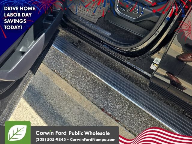 Used 2019 Ford Expedition Platinum AWD/4WD image 12
