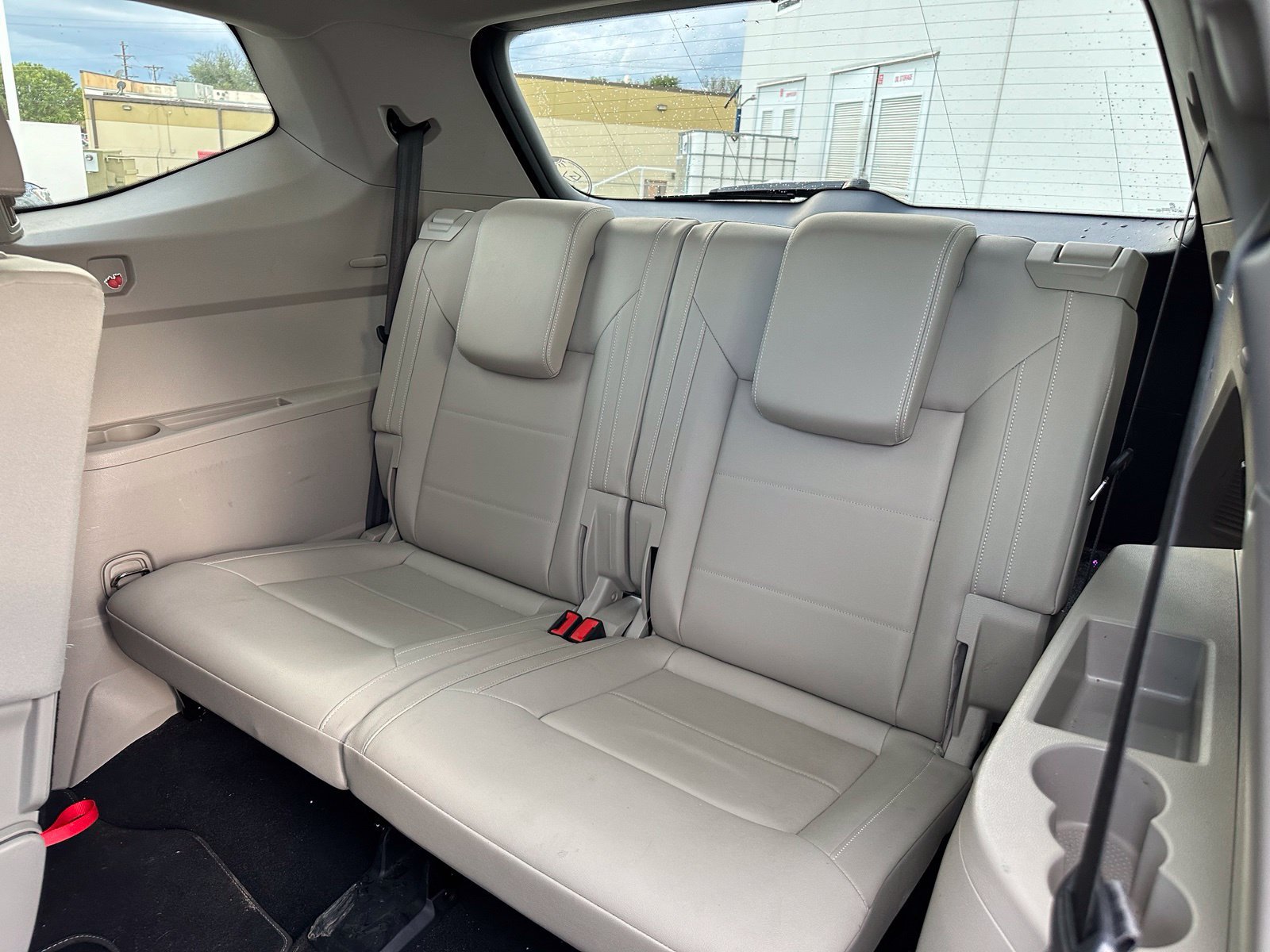 Used 2023 Volkswagen Atlas SE w/ Panoramic Sunroof Package FWD image 16