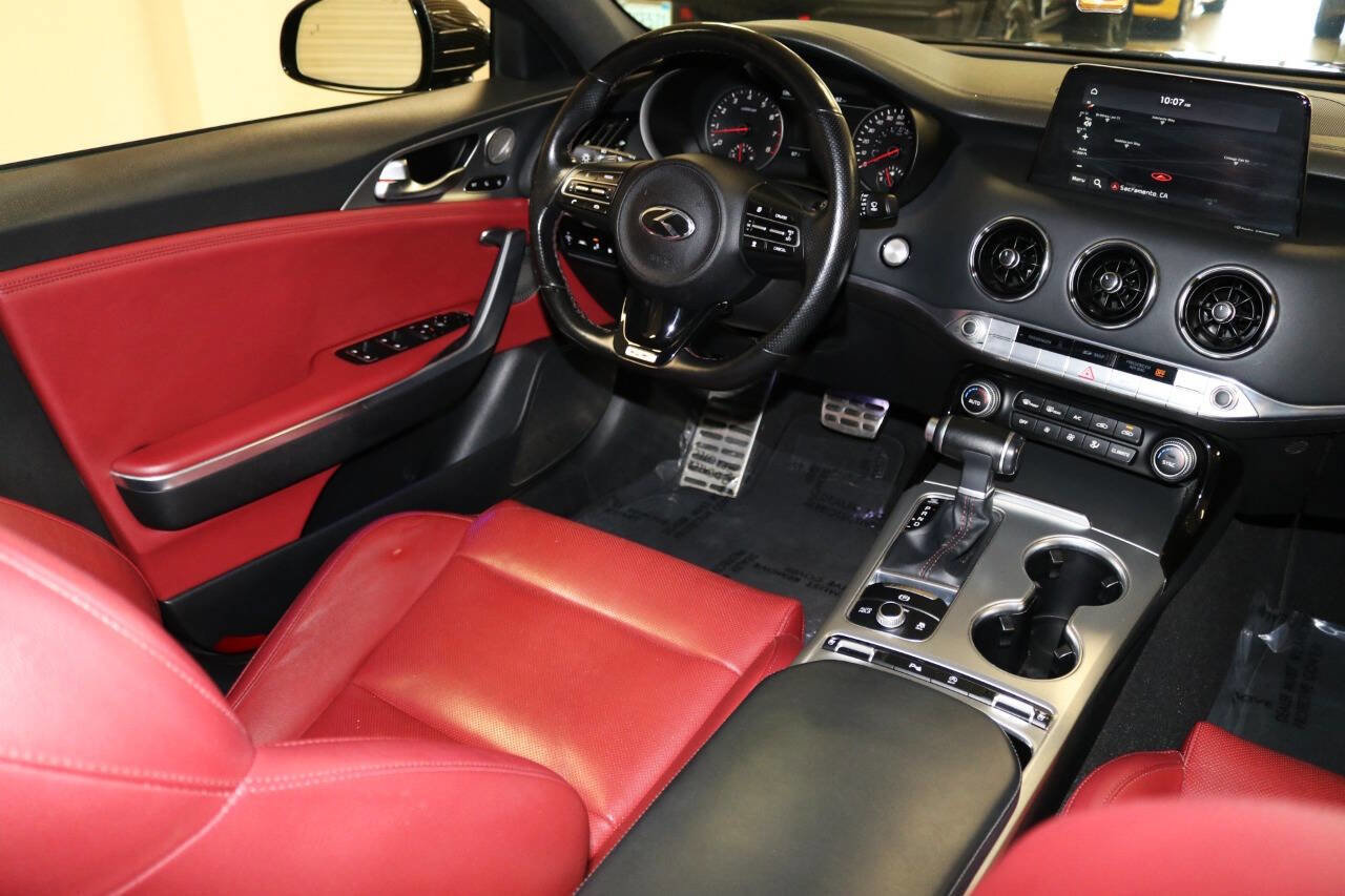 Used 2019 Kia Stinger GT1 RWD image 15
