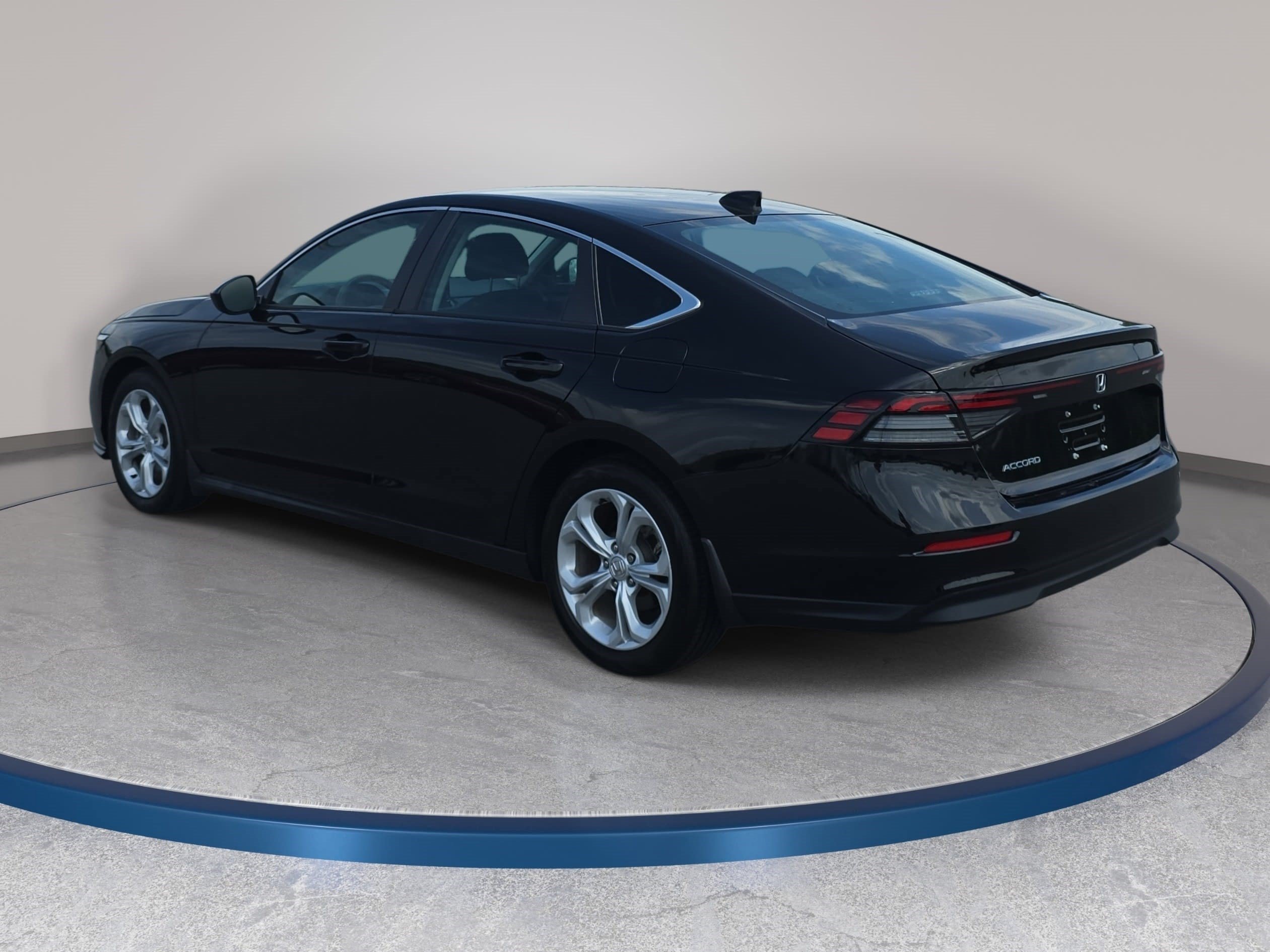 Used 2024 Honda Accord LX image 7