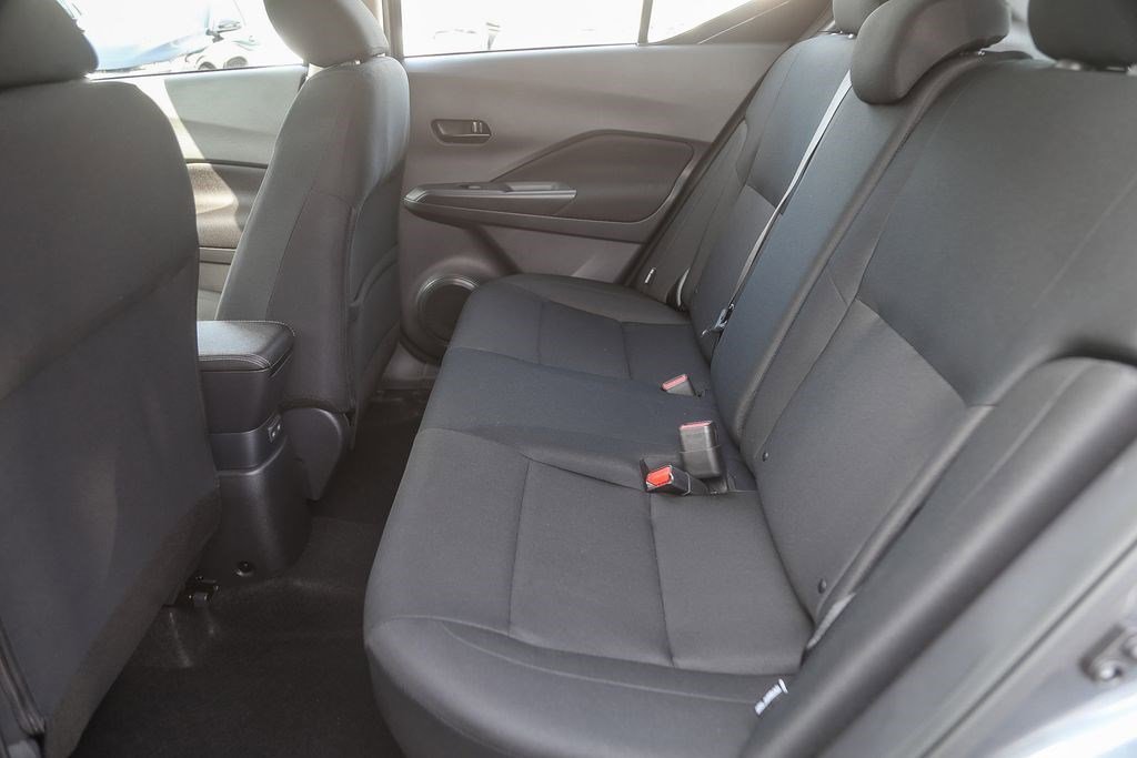 Certified 2025 Nissan Kicks Play S image 17