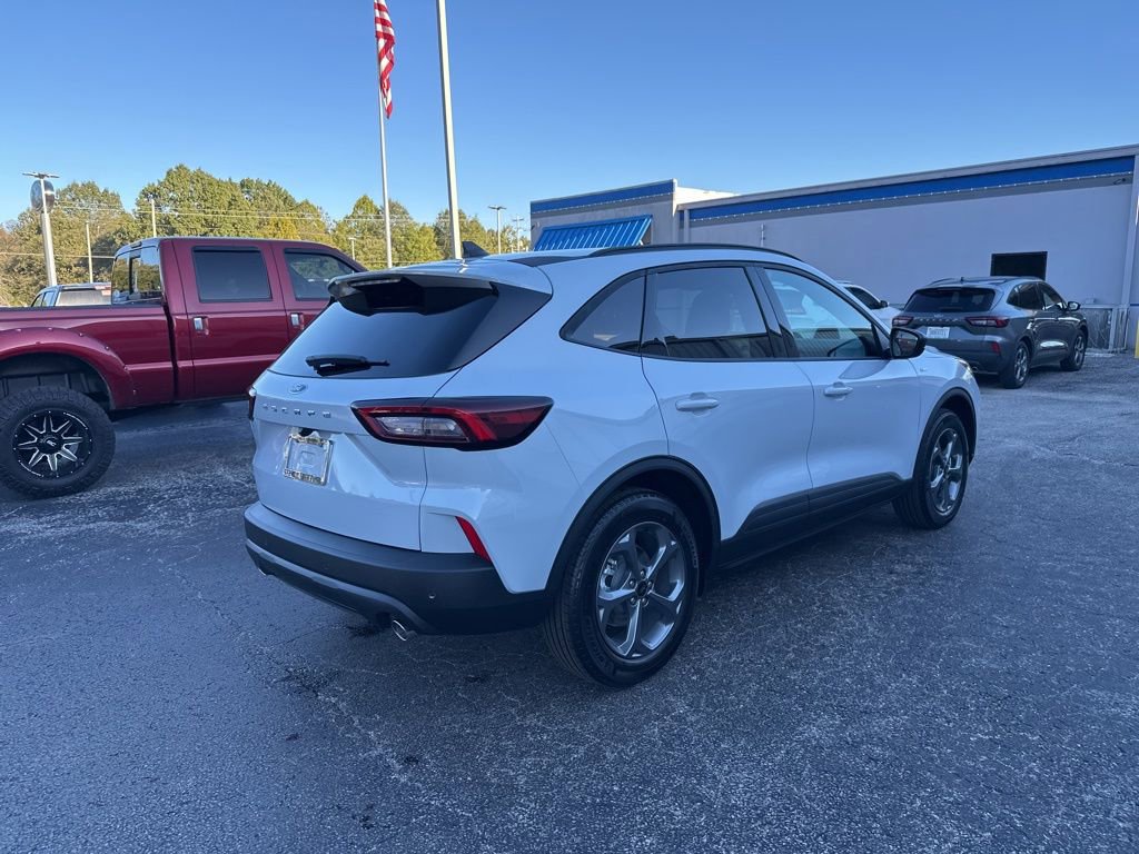New 2026 Ford Escape ST-Line image 3
