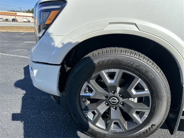 Certified 2024 Nissan Titan Platinum Reserve w/ Moonroof Package image 19