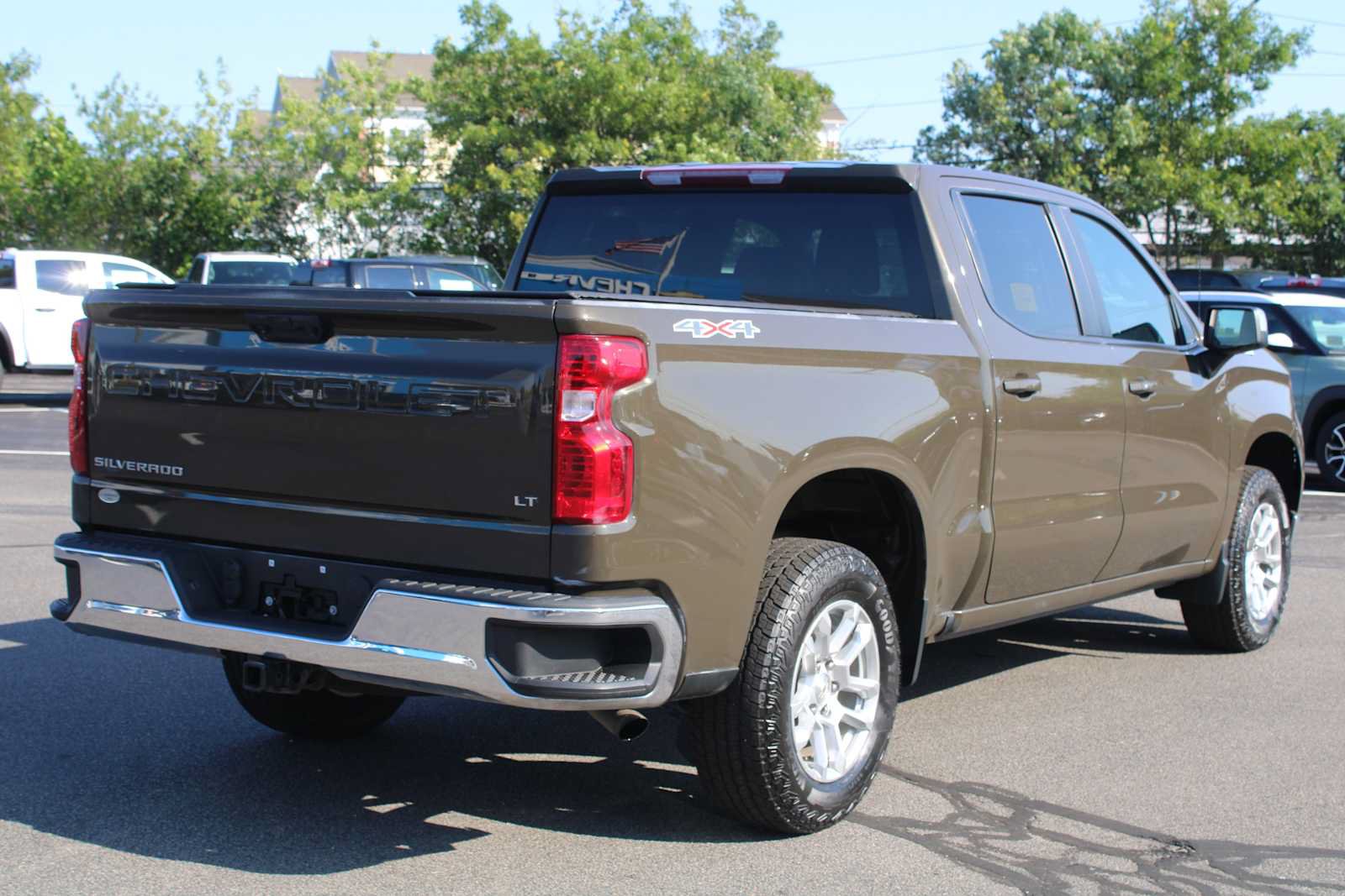 Certified 2023 Chevrolet Silverado 1500 LT AWD/4WD image 7