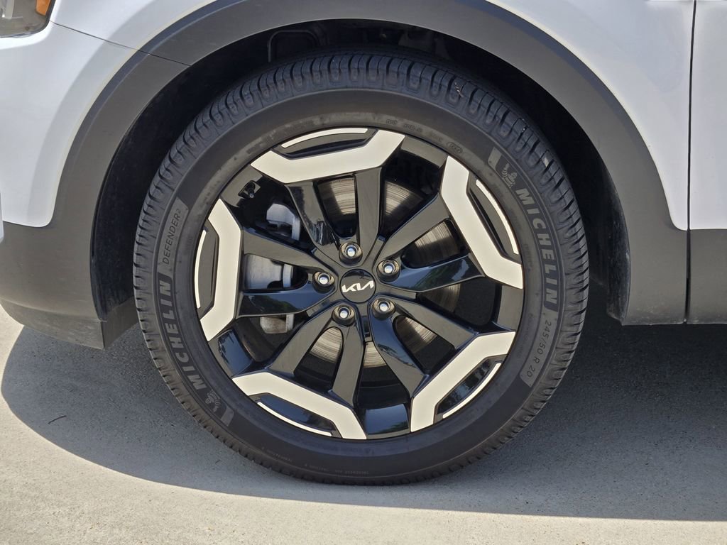 Used 2025 Kia Telluride S AWD/4WD image 17