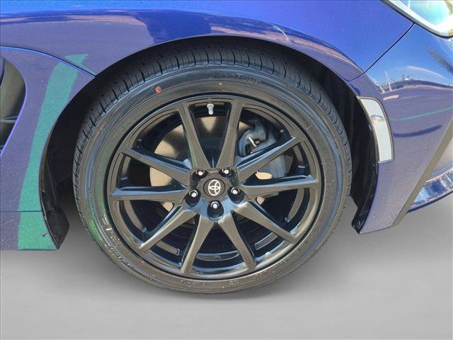 Certified 2022 Toyota GR86 w/ ALL Weather Mat Package (TMS) RWD image 21