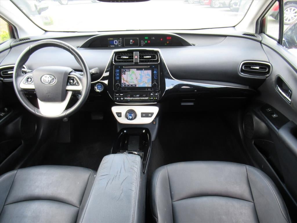 Used 2017 Toyota Prius Four w/ Advanced Technology Package FWD image 12