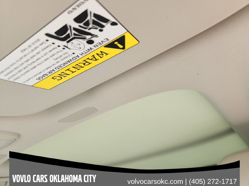 Certified 2024 Volvo XC60 B5 Core w/ Protection Package Premier AWD/4WD image 20