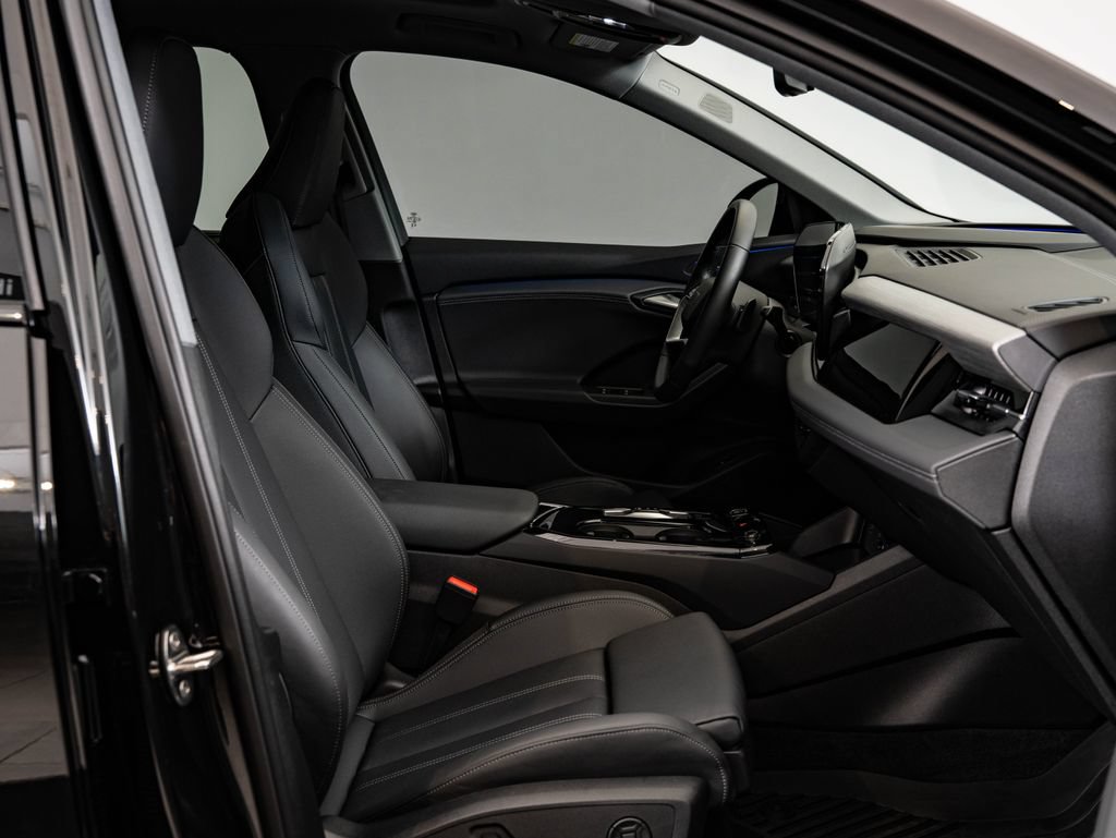 Certified 2025 Audi Q6 e-tron Premium Plus w/ Premium Plus AWD/4WD image 24