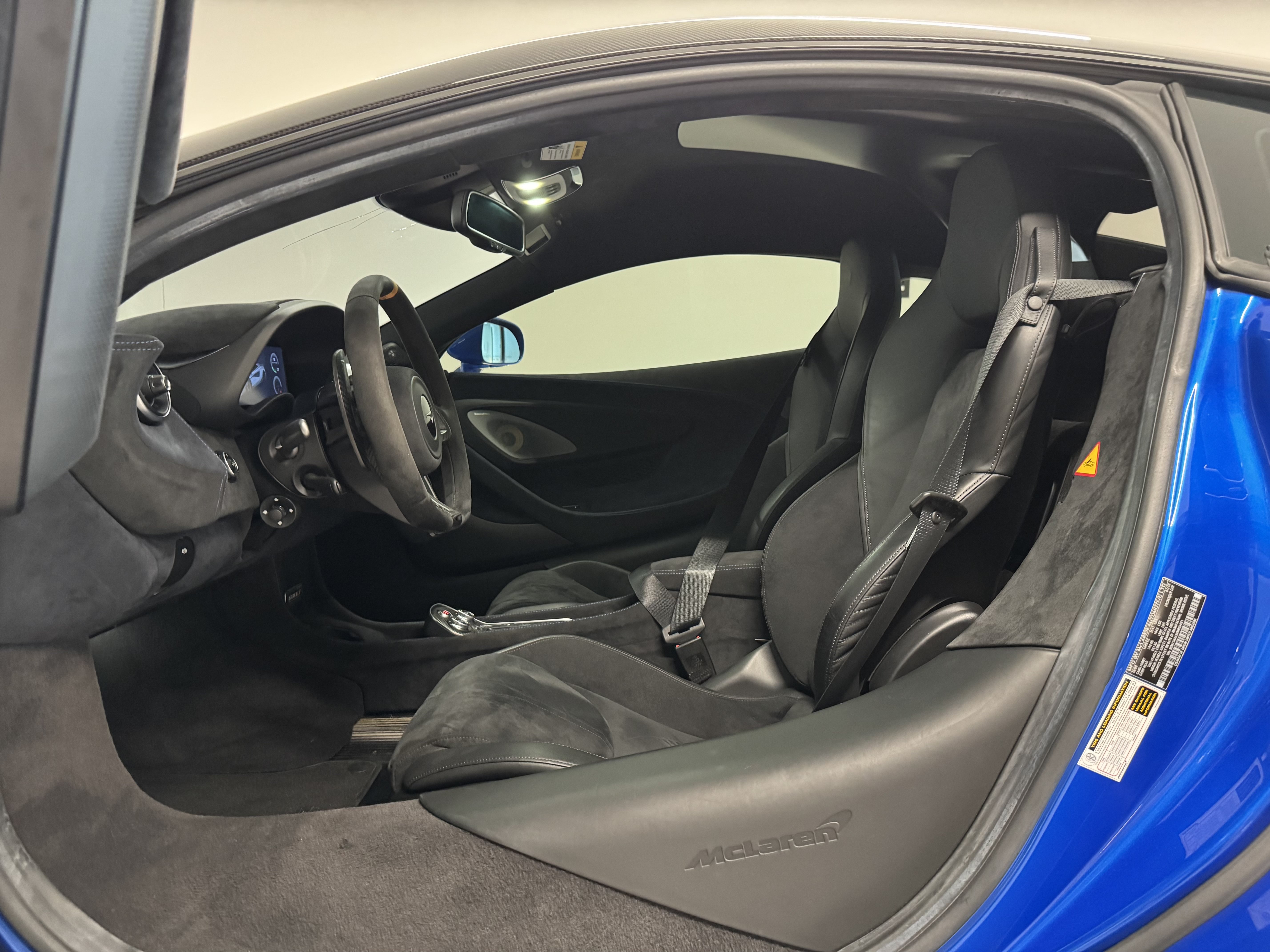 Used 2019 McLaren 600LT RWD image 7