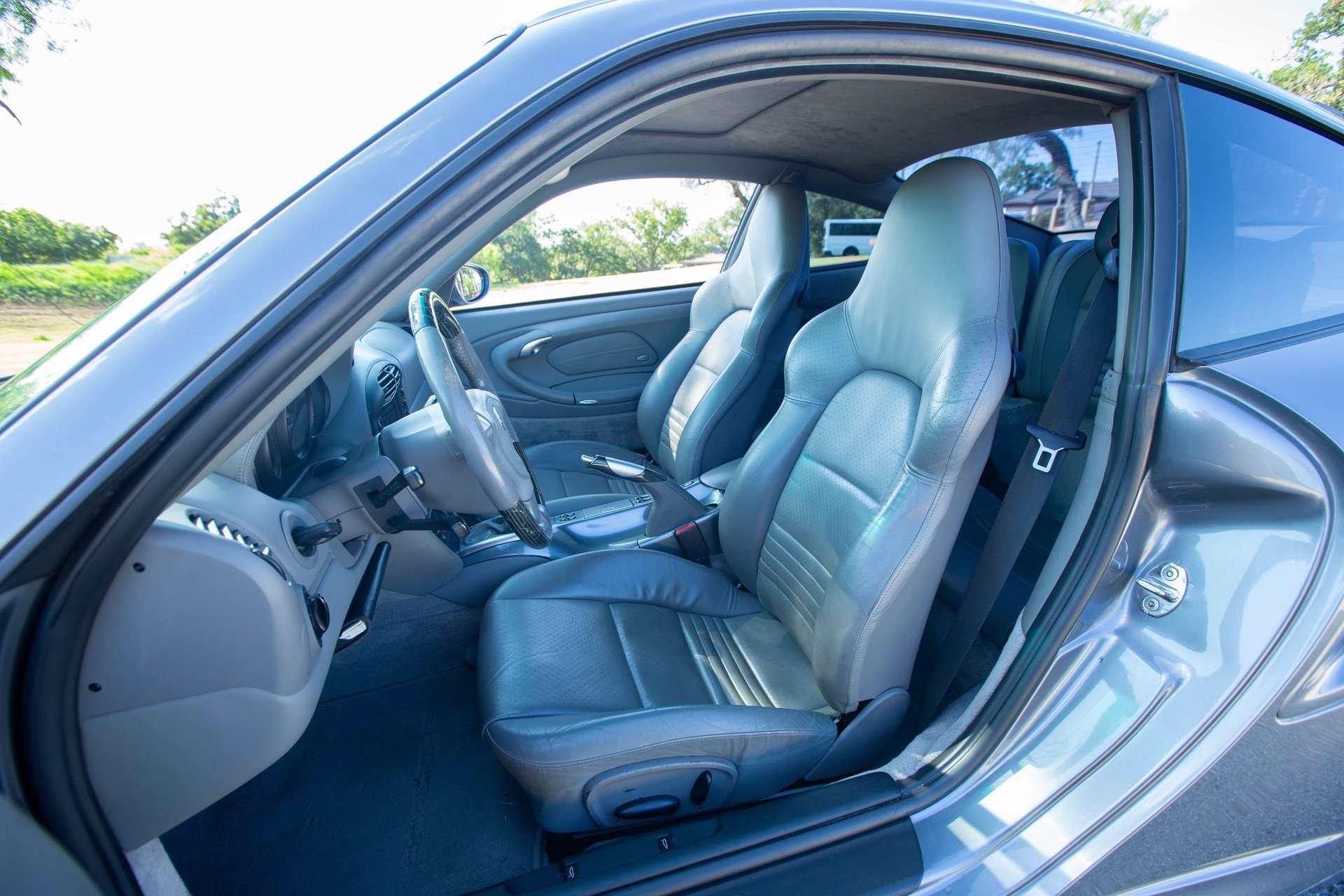 Used 2001 Porsche 911 Turbo image 25