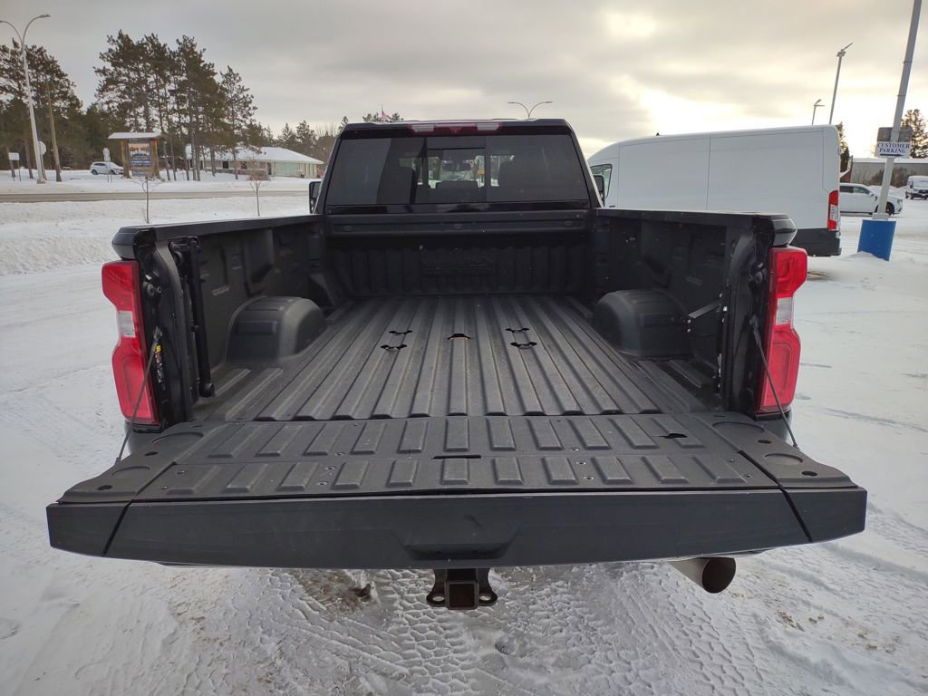 Used 2022 Chevrolet Silverado 3500 High Country image 24