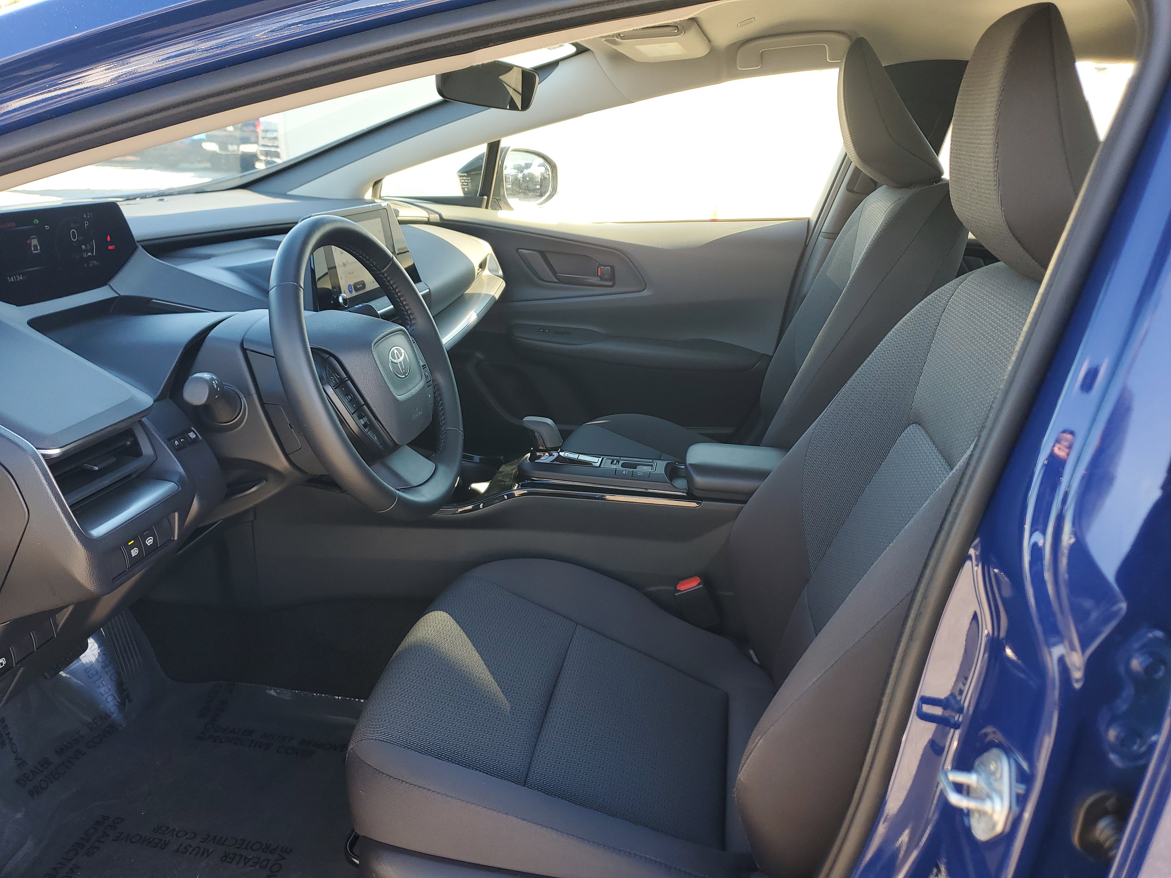 Used 2025 Toyota Prius LE image 8