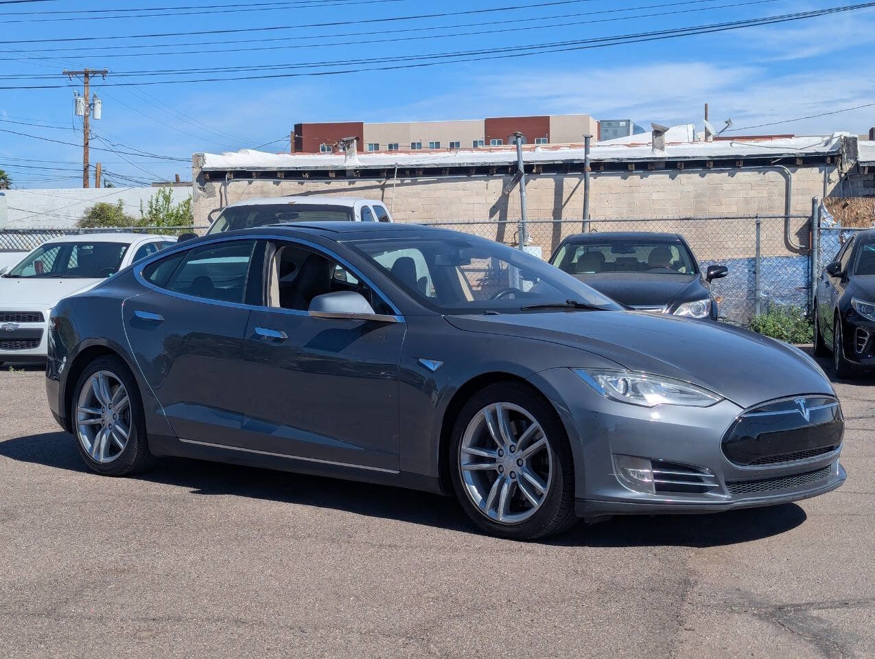 Used 2013 Tesla Model S image 1