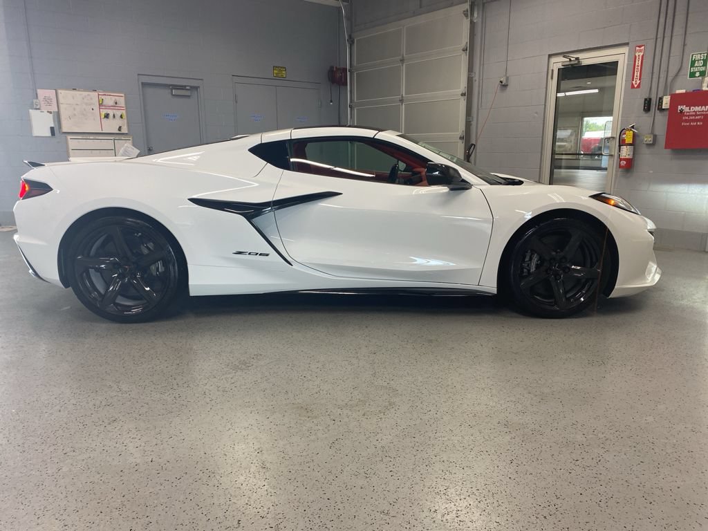 New 2025 Chevrolet Corvette Z06 RWD image 8