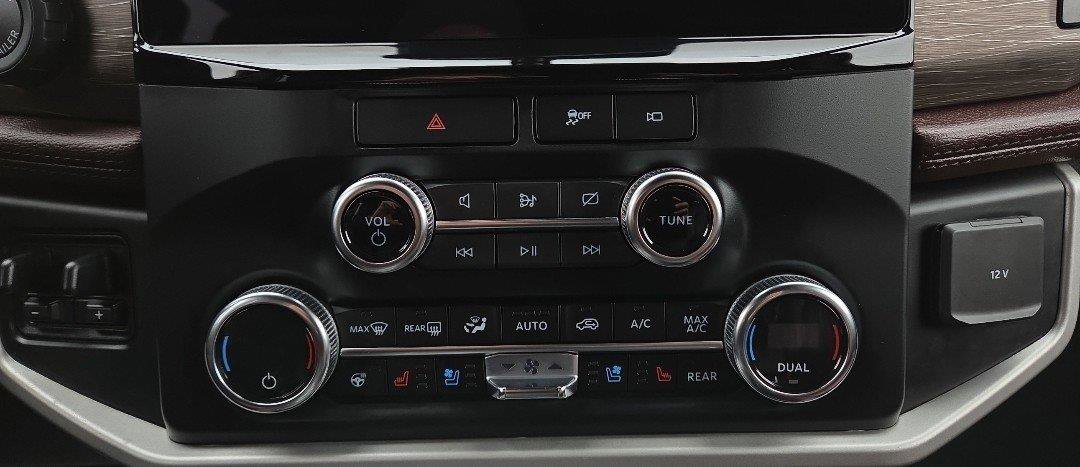 Used 2023 Ford Expedition Max Limited image 21