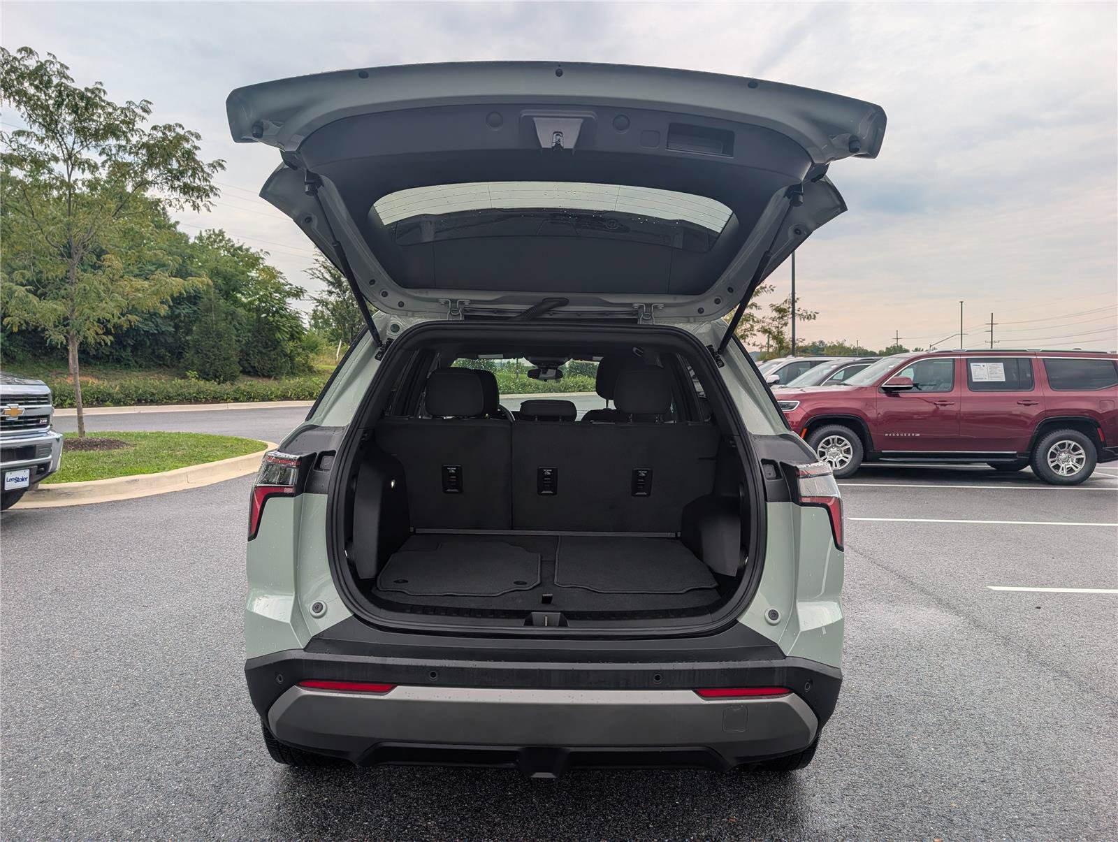 Used 2025 Chevrolet Equinox LT FWD image 12