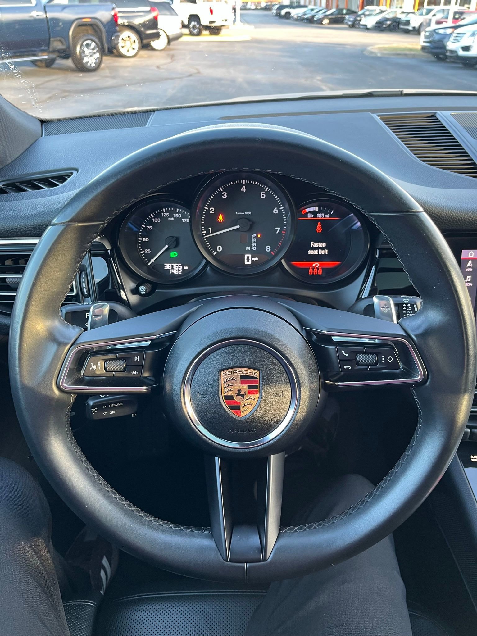 Used 2022 Porsche Macan image 16