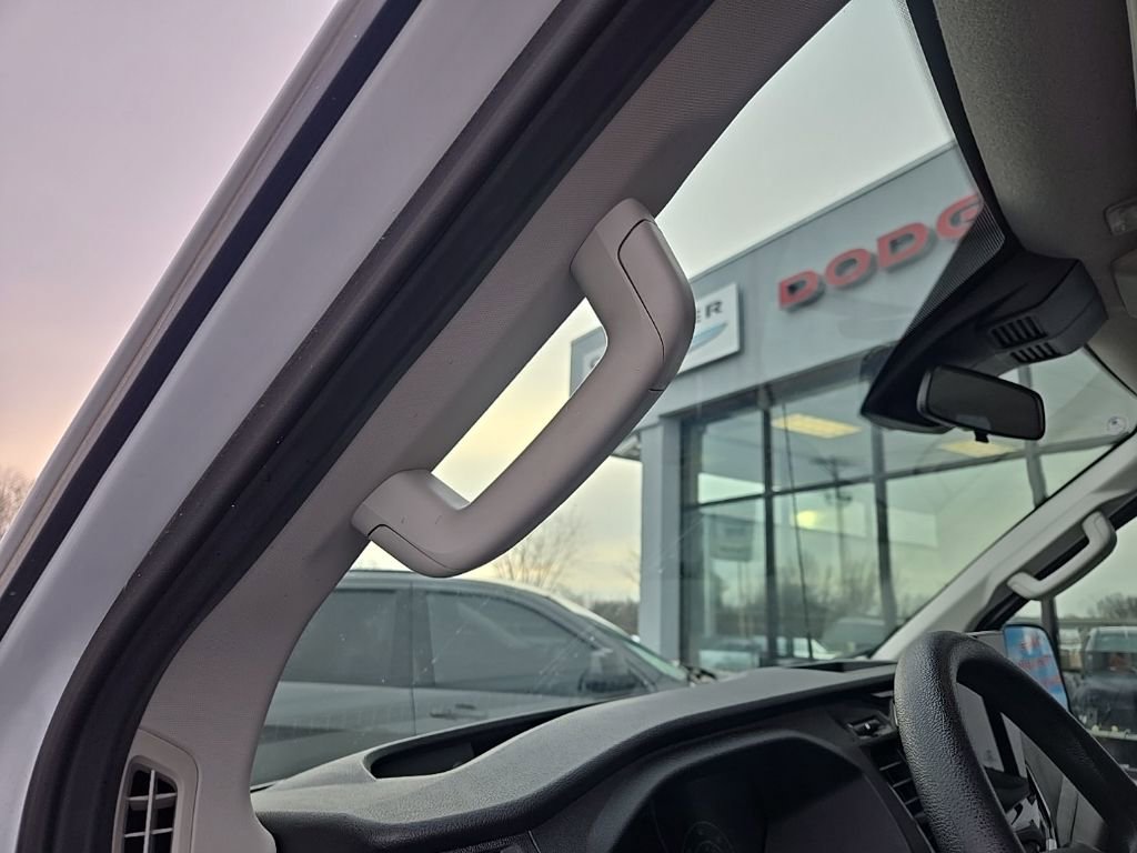 Used 2023 Ford Transit 350 XLT image 38